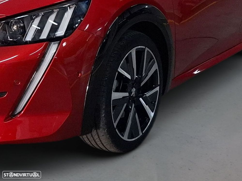 Peugeot 208 1.2 PureTech GT EAT8 - 4