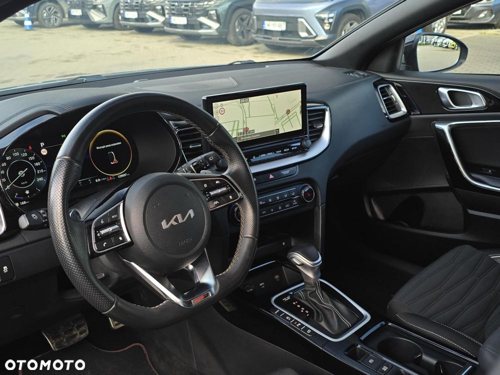 Kia ProCeed - 16