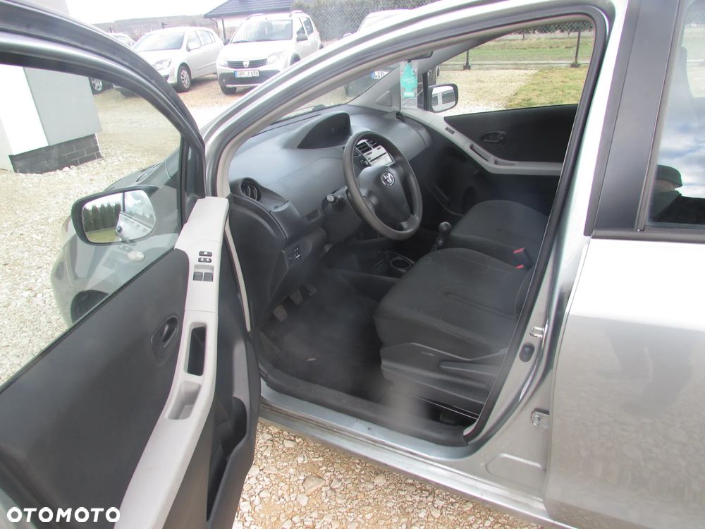 Toyota Yaris 1.0 VVT-i Cool - 13