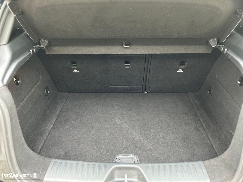 Mercedes-Benz A 180 - 25