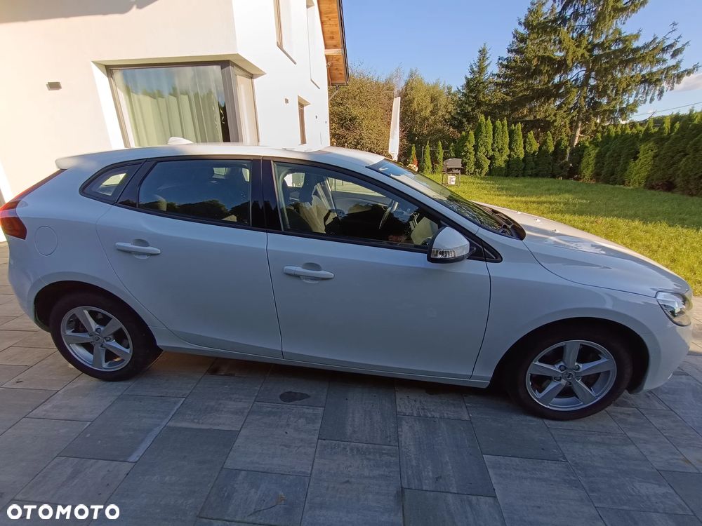 Volvo V40 D2 Drive-E Kinetic - 9