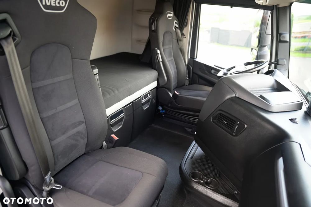 Iveco S-WAY / 490 / RETARDER / KLIMA POSTOJOWA / 2023 R - 35