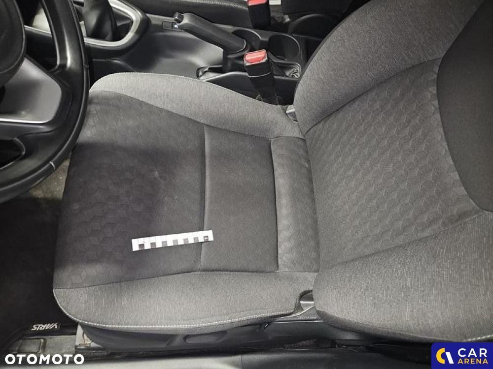 Toyota Yaris 1.5 Comfort - 19