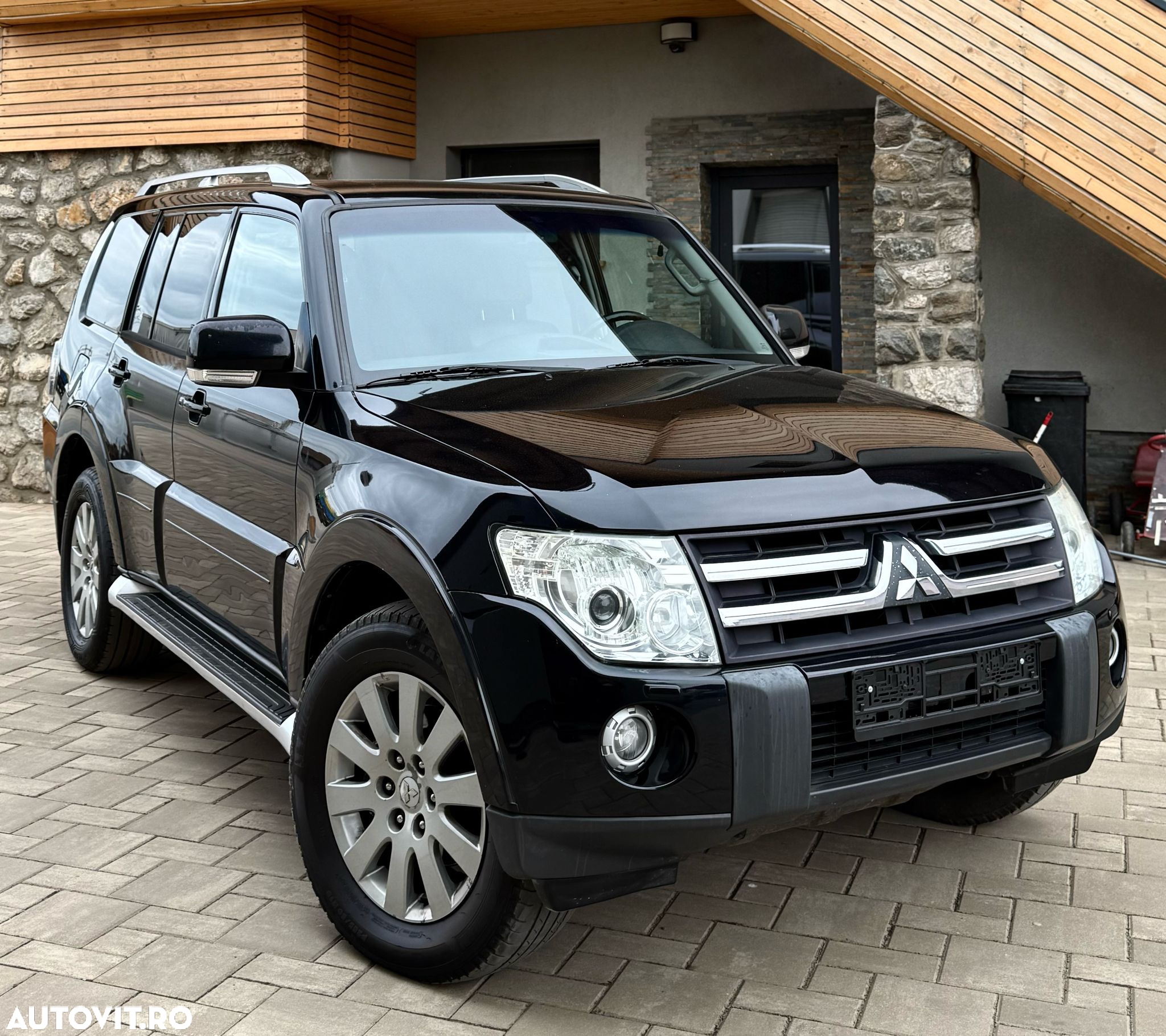 Mitsubishi Pajero 3.2 DI-D Automatik Edition 25 - 3