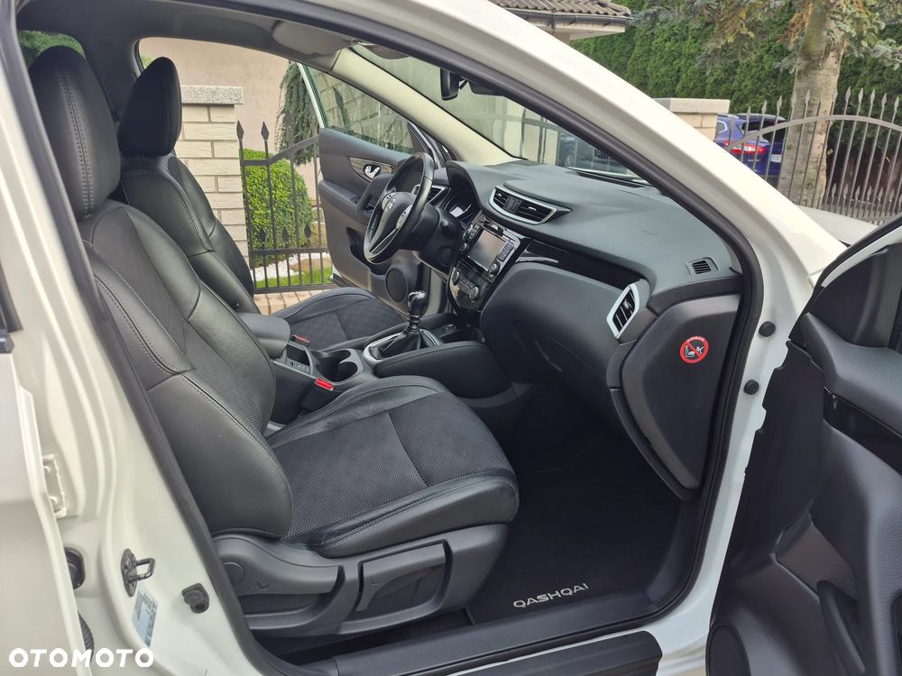 Nissan Qashqai 1.6 dCi DPF Start/Stop tekna - 6