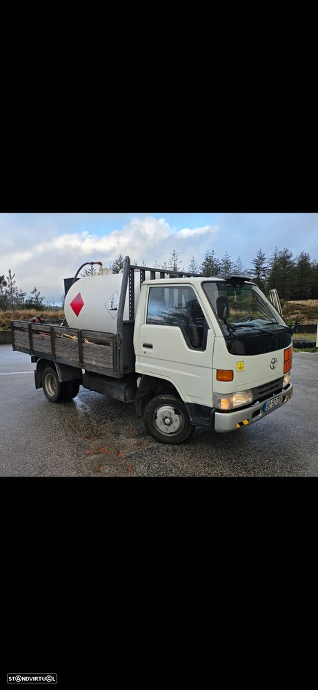 Toyota DYNA 150 - 1