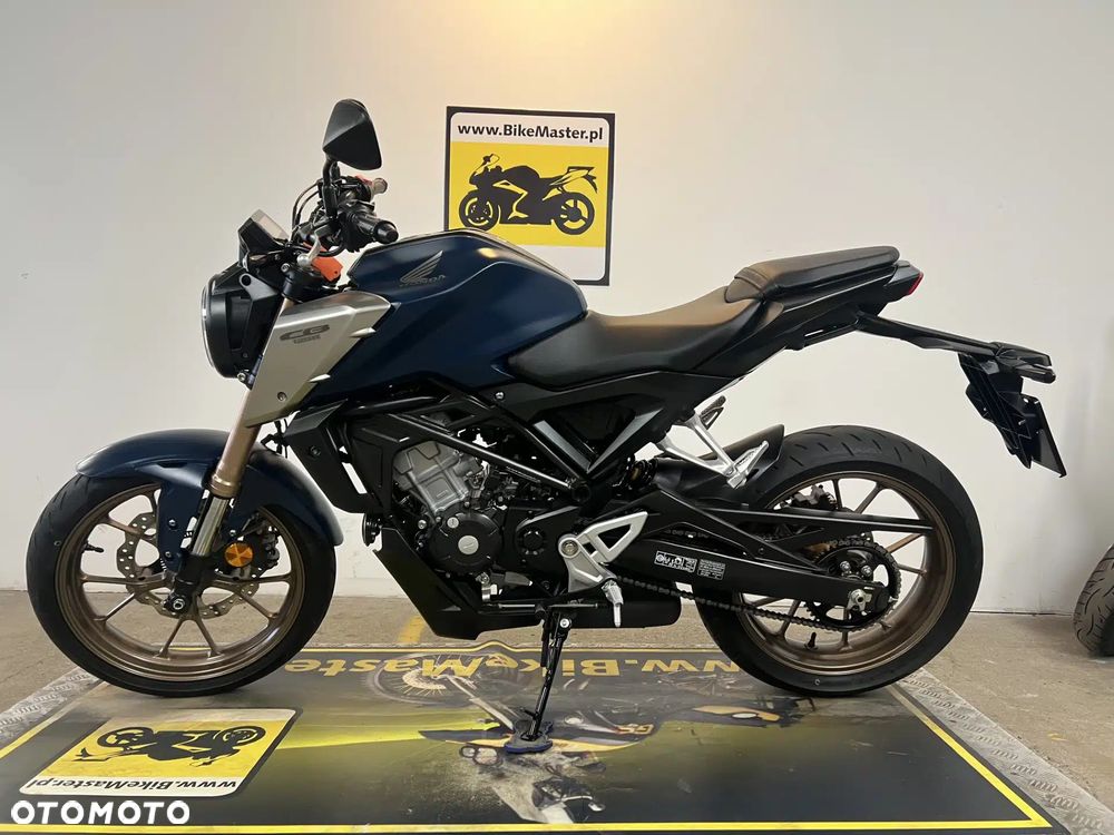 Honda CB - 2