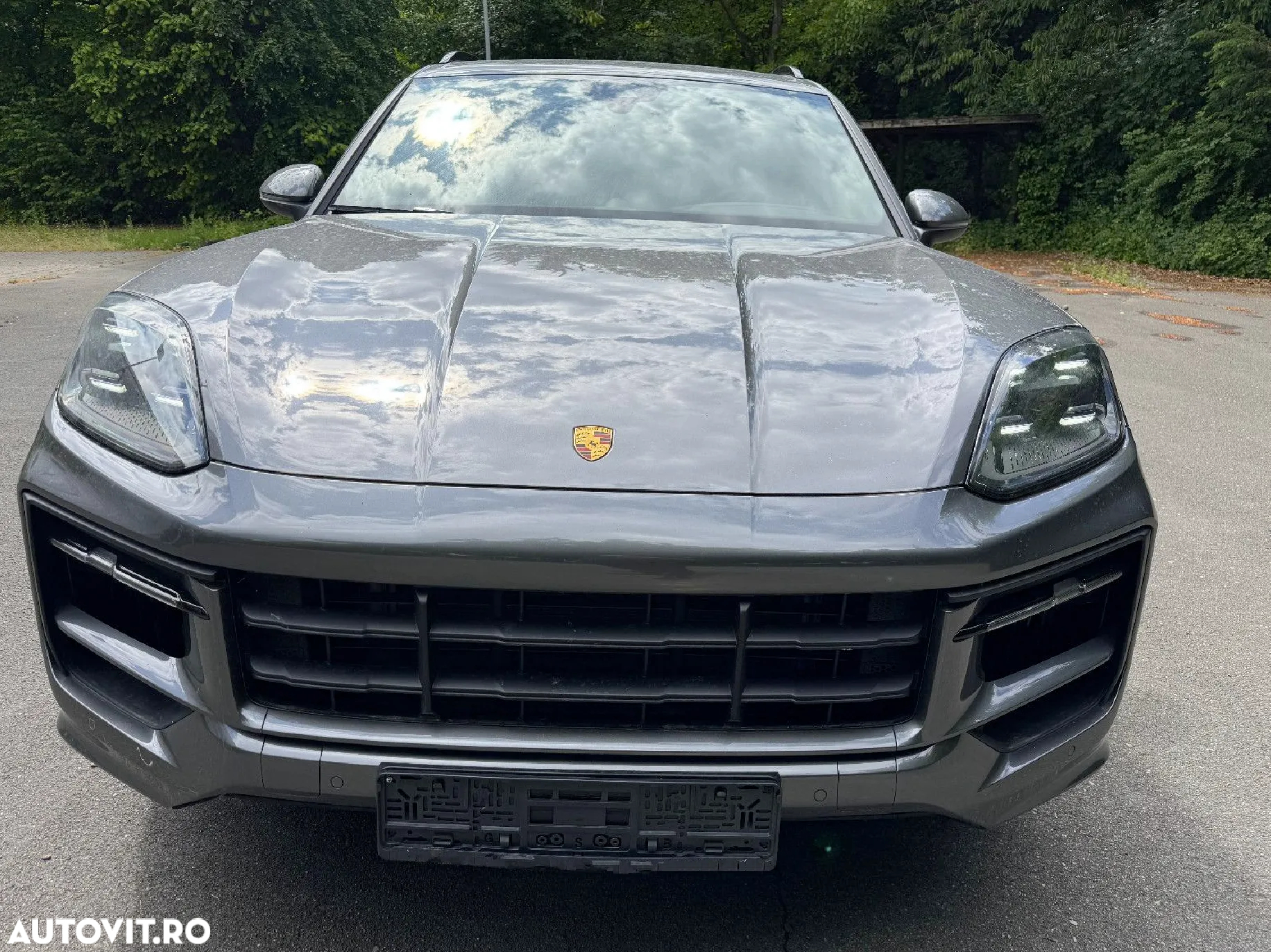 Porsche Cayenne - 2