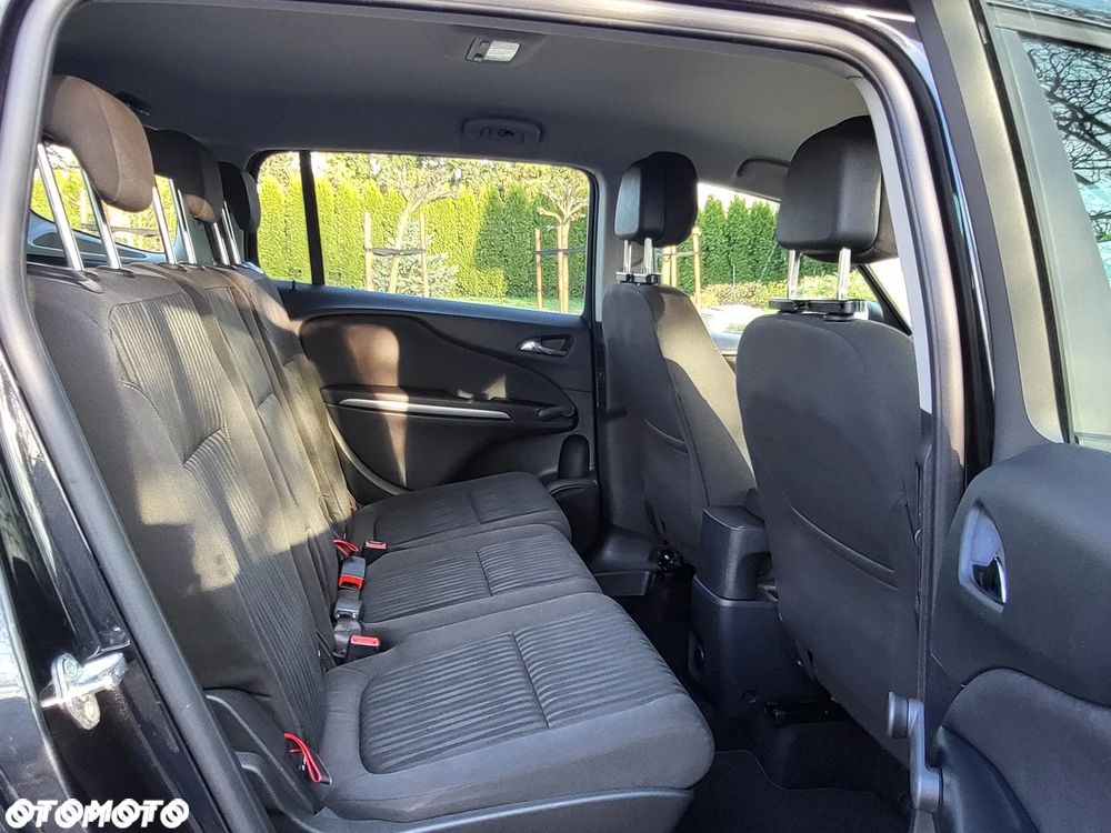 Opel Zafira 2.0 CDTI Enjoy - 19