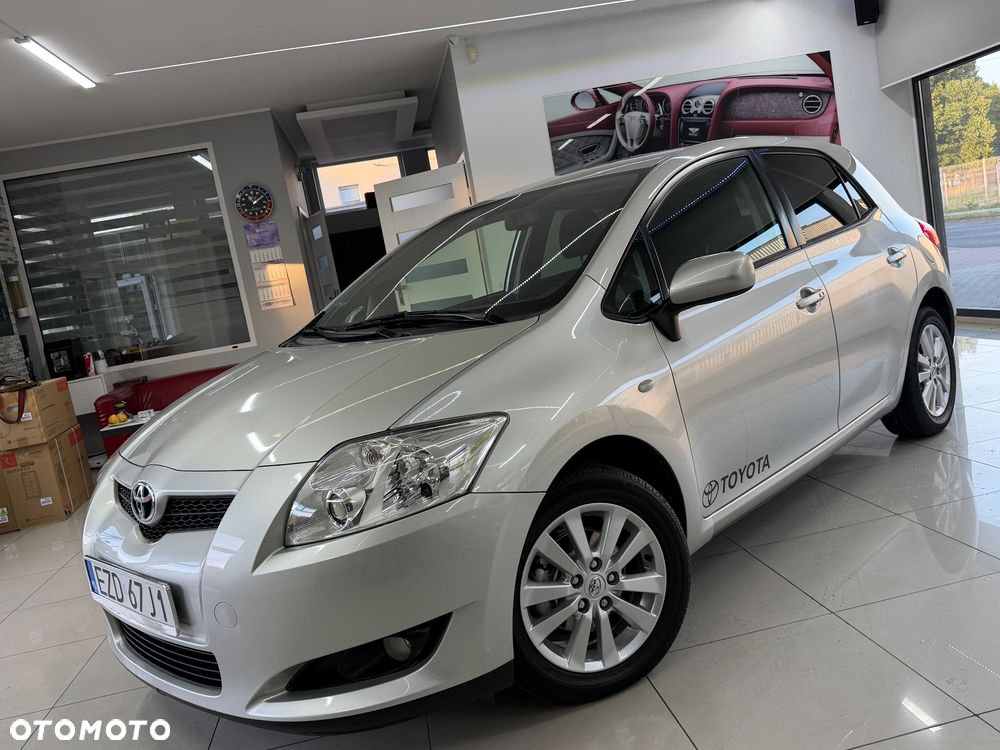 Toyota Auris 1.6 VVT-i Prestige MM - 2