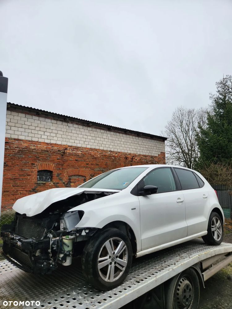 Volkswagen Polo 1.6 TDI MATCH - 6
