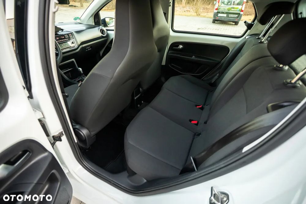 Volkswagen up! e-up - 17