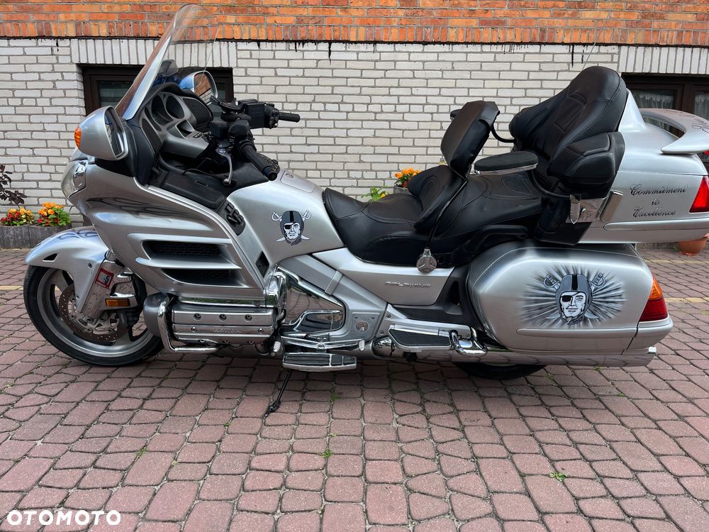 Honda GL - 8