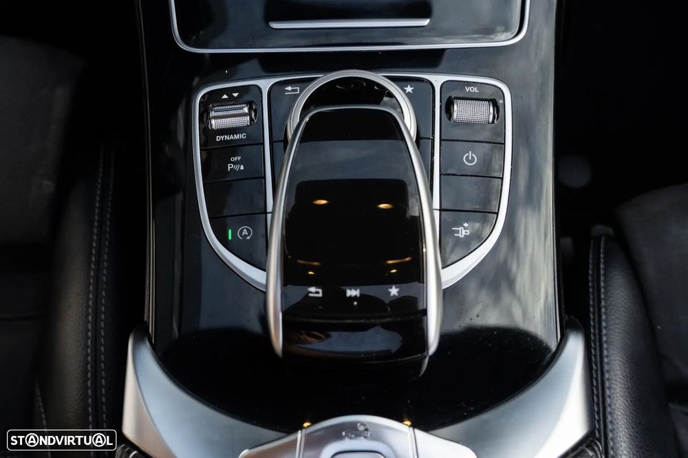 Mercedes-Benz C 220 d Cabrio 9G-Tronic AMG Line - 46