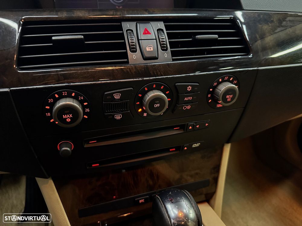 BMW 525 dA Touring - 12