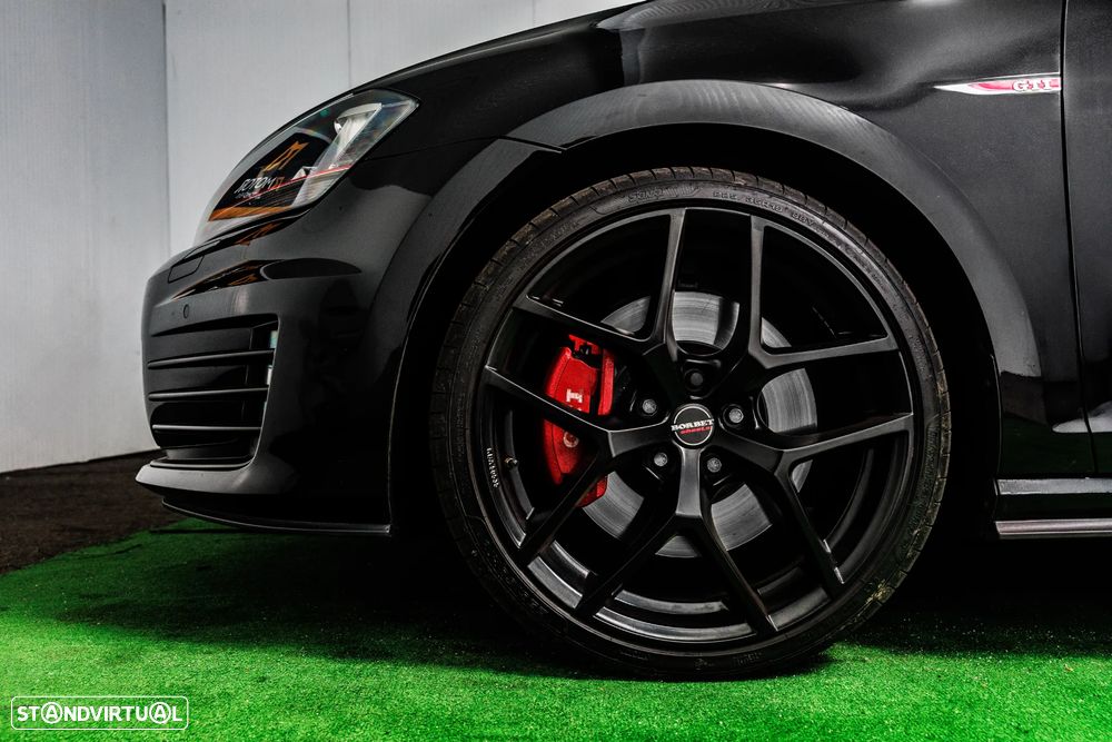 VW Golf GTI Performance BlueMotion DSG - 4