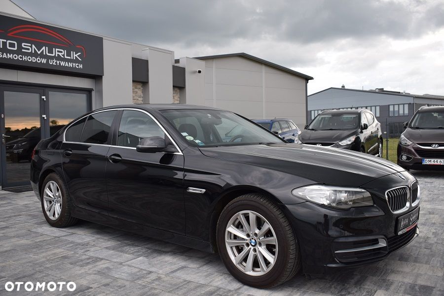 BMW Seria 5 525d Sport-Aut - 24