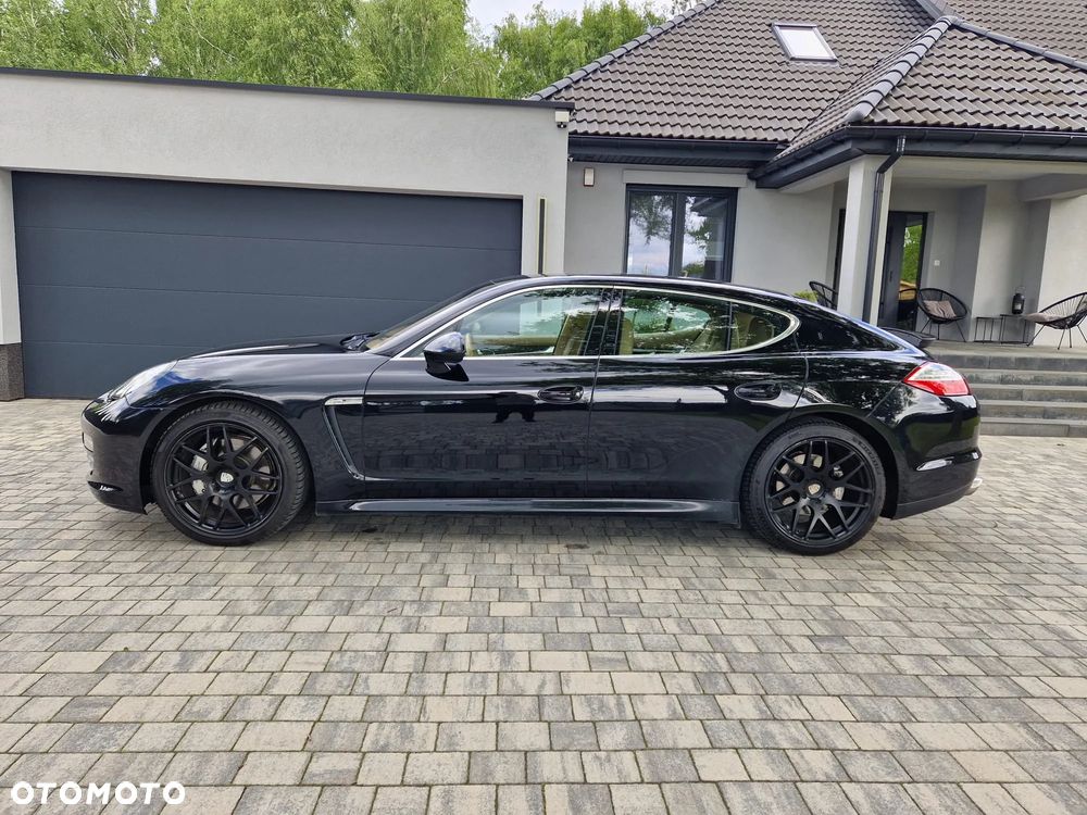 Porsche Panamera 4S PDK - 5