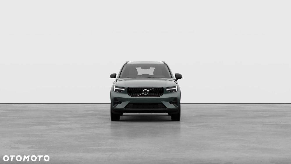 Volvo XC 40 B3 Ultra Dark - 4