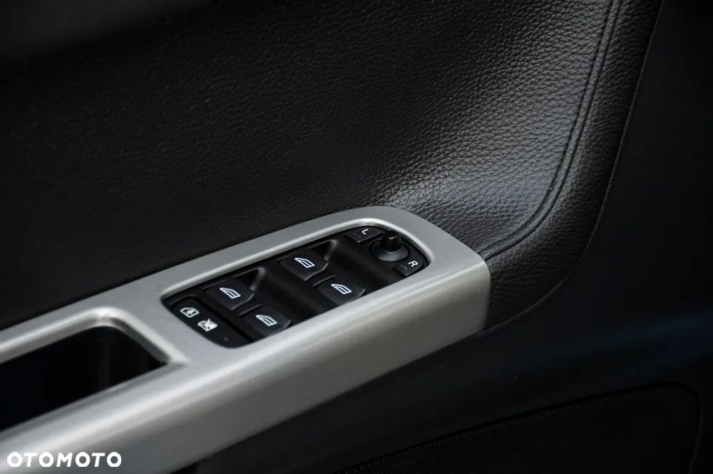 Volvo V50 2.4 Momentum - 35