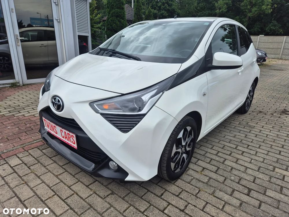 Toyota Aygo x.shift x-play connect