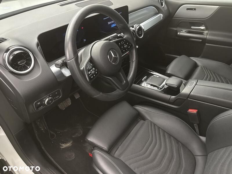 Mercedes-Benz GLB 200 7G-DCT - 10