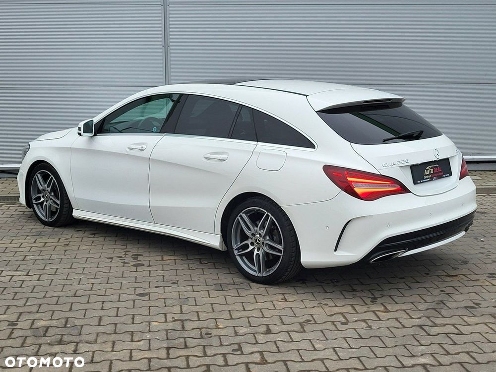 Mercedes-Benz CLA - 12