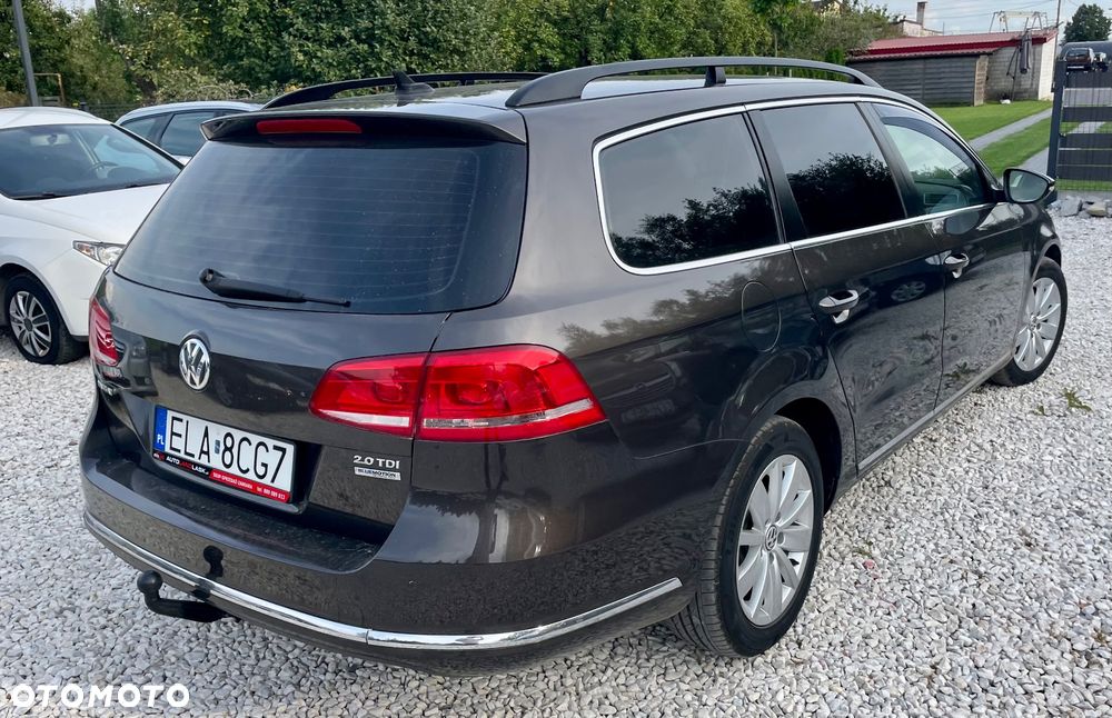 Volkswagen Passat Variant 2.0 Blue TDI DSG SCR Comfortline - 9