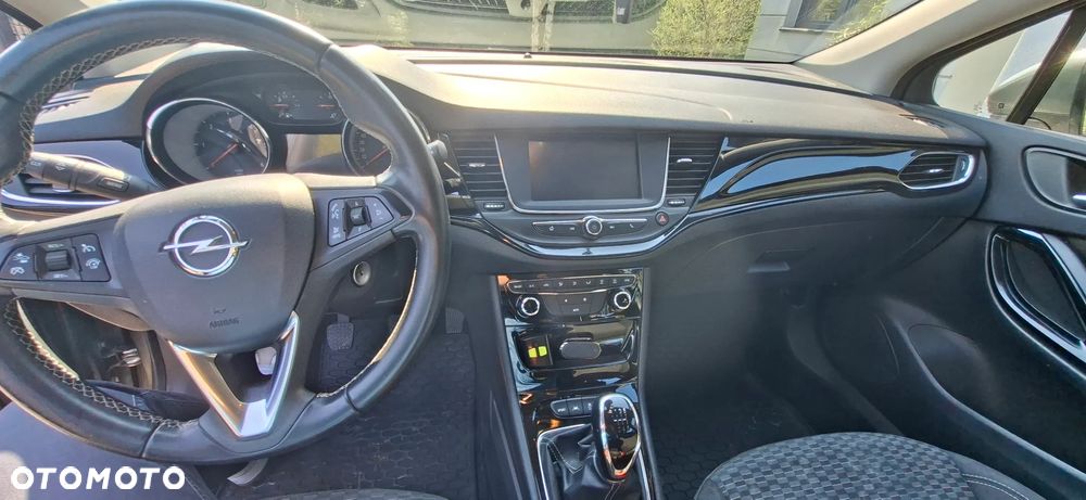 Opel Astra 1.6 CDTI Dynamic - 8