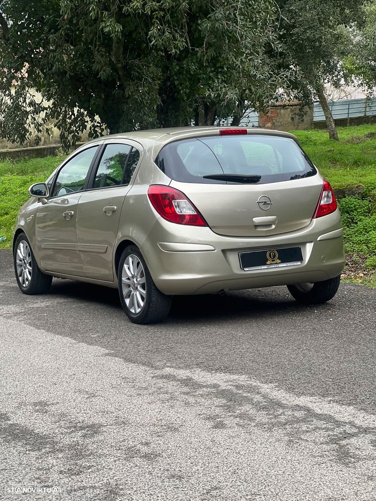 Opel Corsa 1.2 Cosmo Easytronic - 5