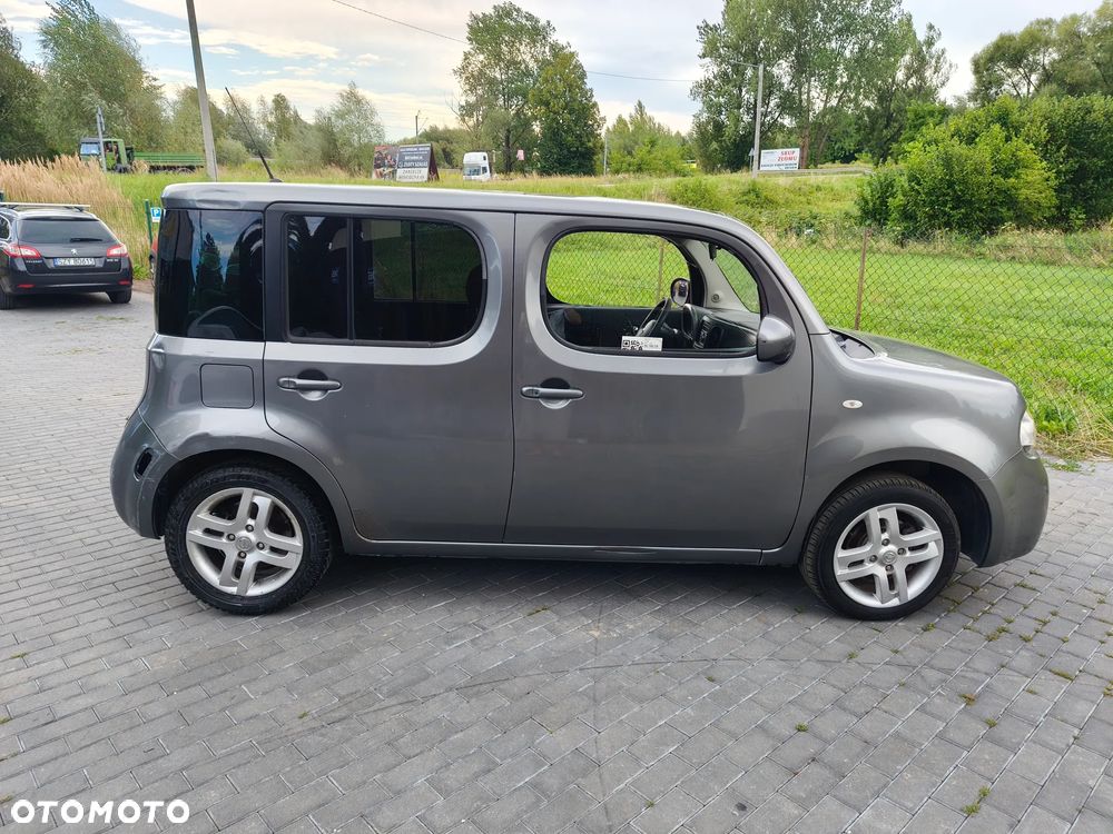 Nissan Cube - 8