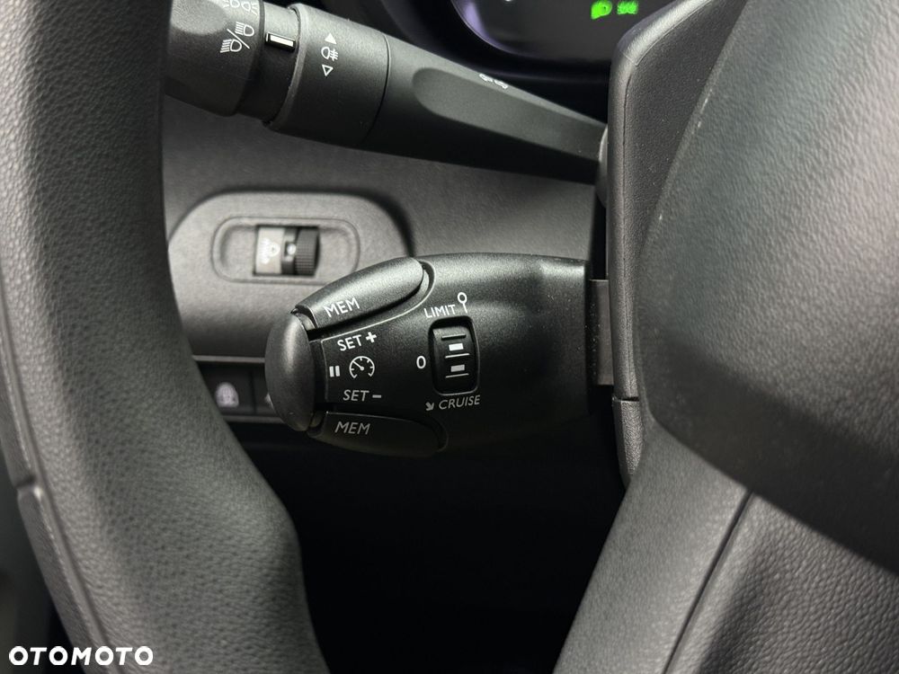 Toyota Proace City Verso 1.5 D-4D Business - 24
