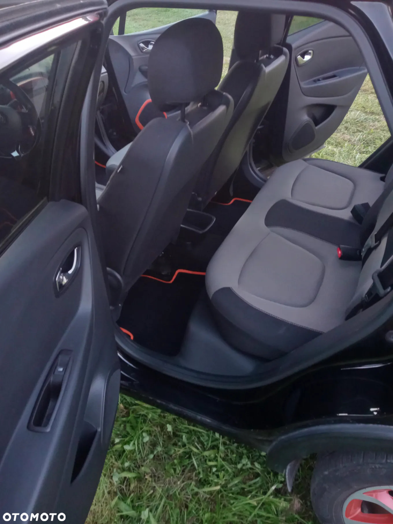 Renault Captur 1.2 TCe Intens EDC - 6
