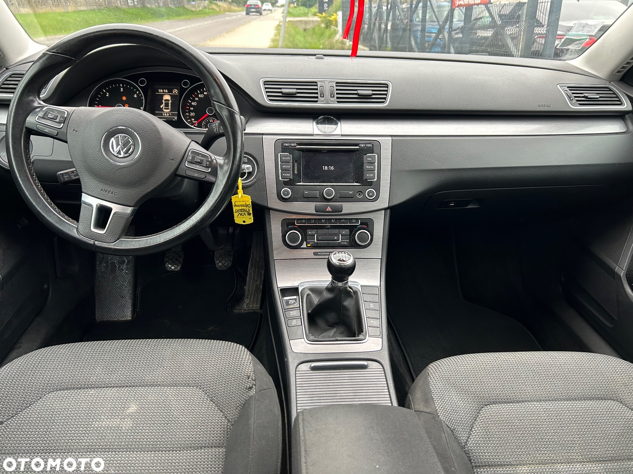 Volkswagen Passat - 5