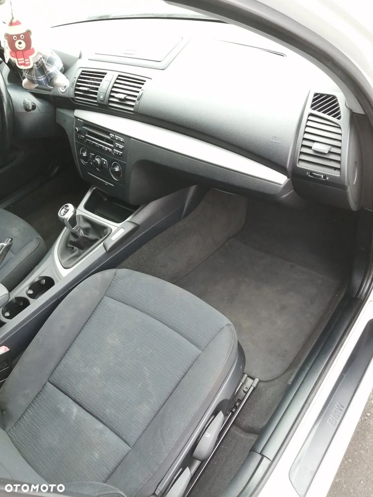 BMW Seria 1 116i - 6