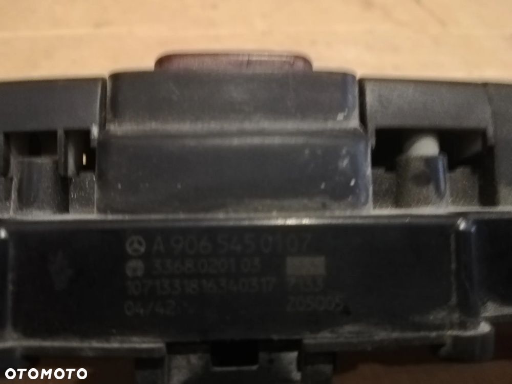 WŁĄCZNIK AWARYJNYCH A9065450107 MERCEDES SPRINTER W906 - 3