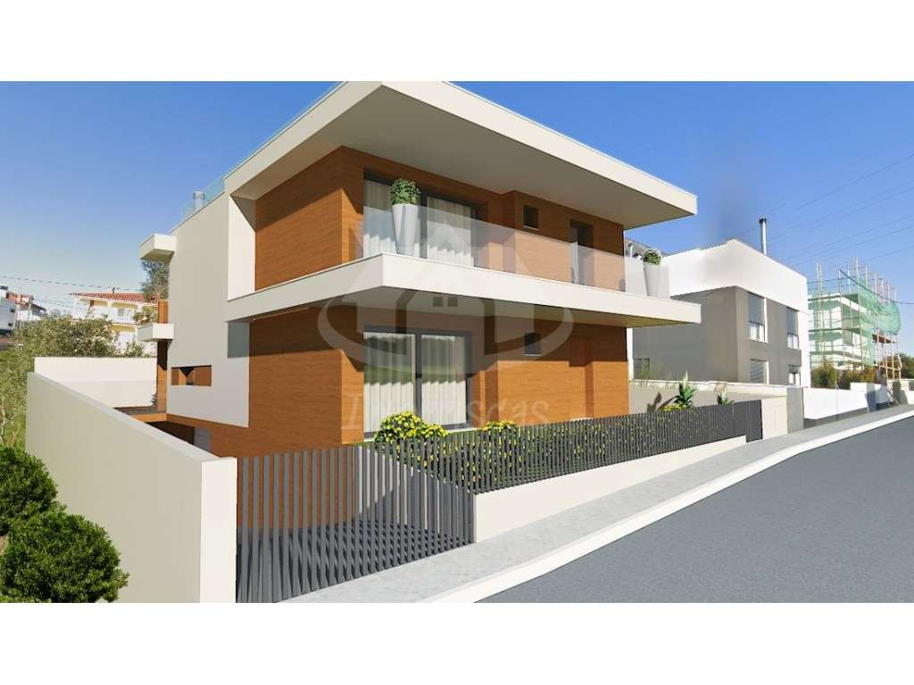 Moradia T4 com piscina na Póvoa de Santa Iria - Grande imagem: 2/43