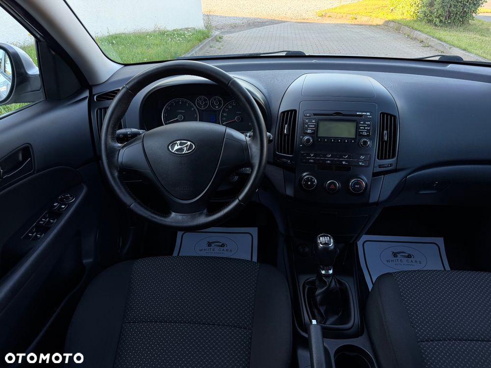 Hyundai i30 1.4 FIFA WM Edition - 38