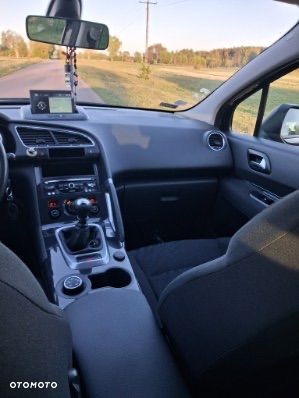 Peugeot 3008 HDi 115 Active - 11