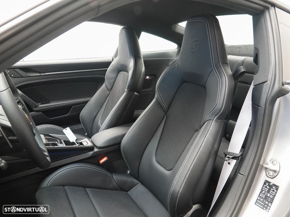 Porsche 911 (992) GT3 Touring Package PDK - 40