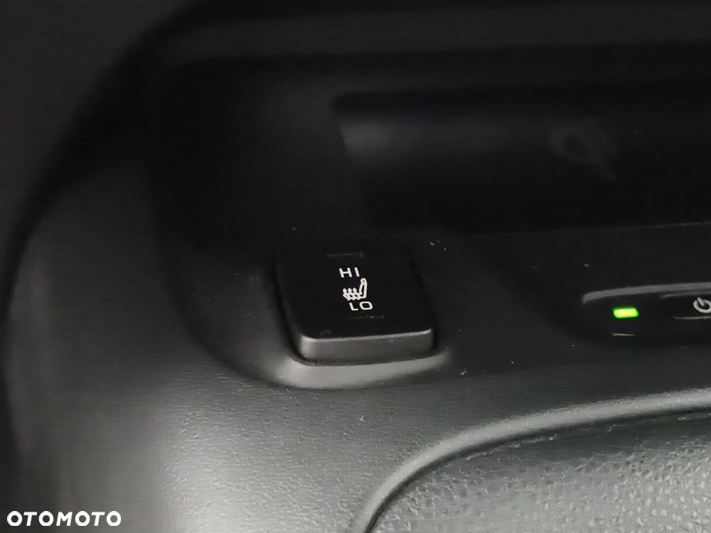 Toyota Corolla 1.8 Hybrid Style - 24