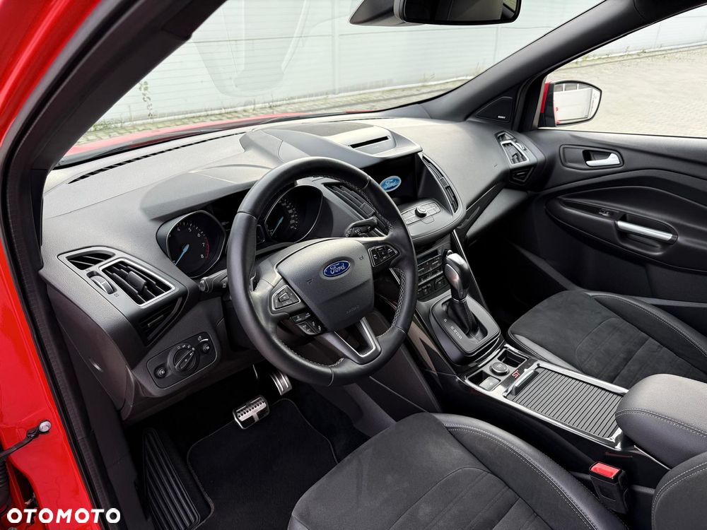 Ford Kuga - 13