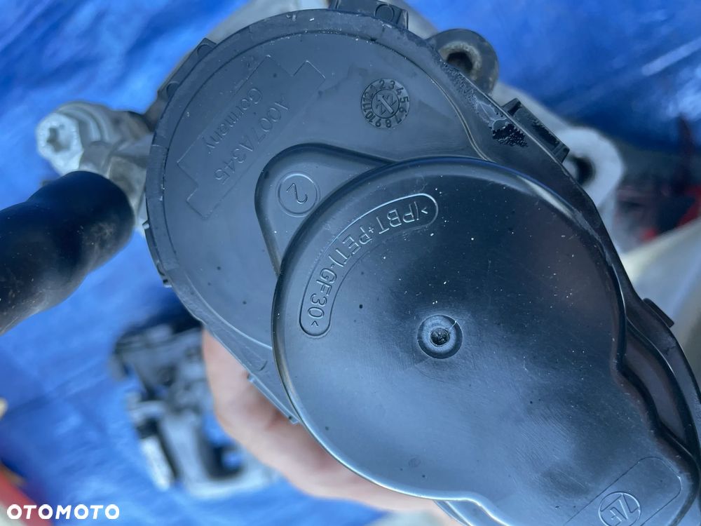 MERCEDES W206 zacisk tył prwy lewy - 8