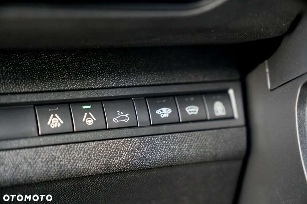 Peugeot 5008 - 31