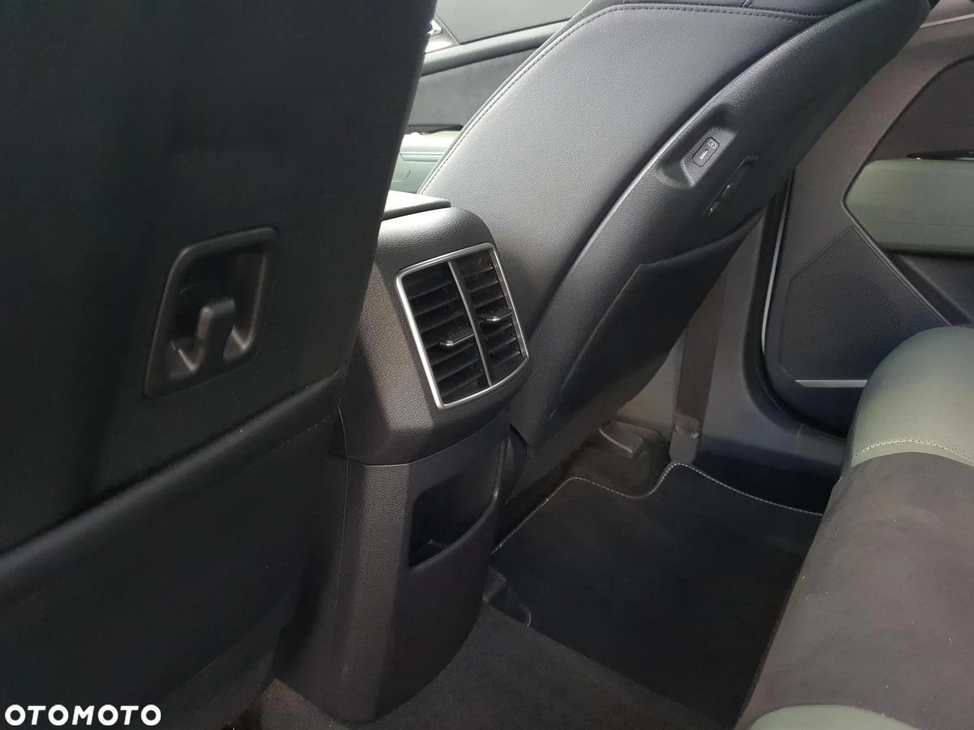 Kia Sportage 1.6 T-GDI MHEV Anniversary 2WD DCT - 24