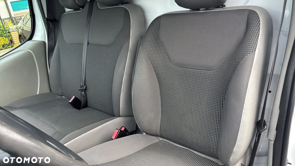Opel Vivaro - 16
