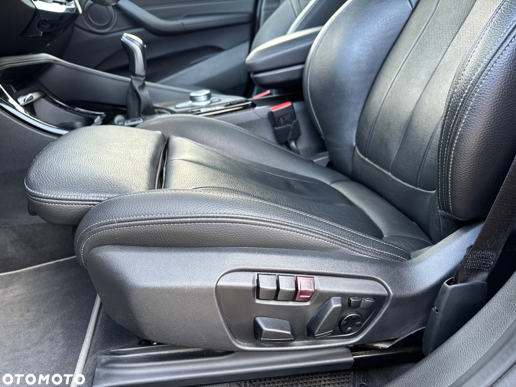BMW X2 sDrive18d Edition GoldPlay - 19