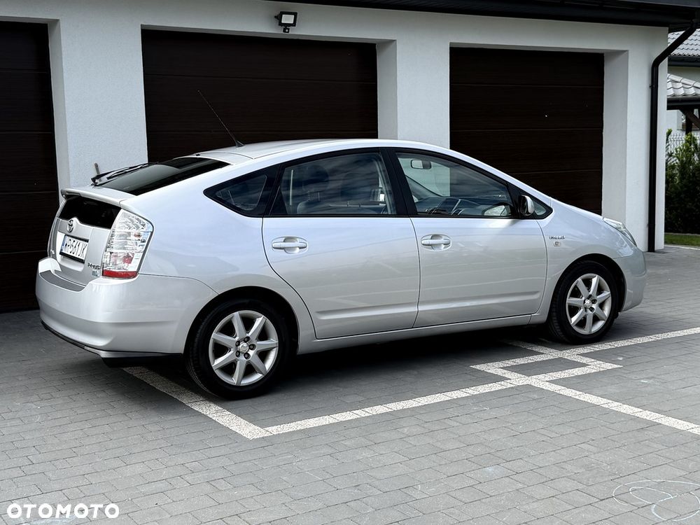 Toyota Prius 1.5 VVT-i Sol - 8