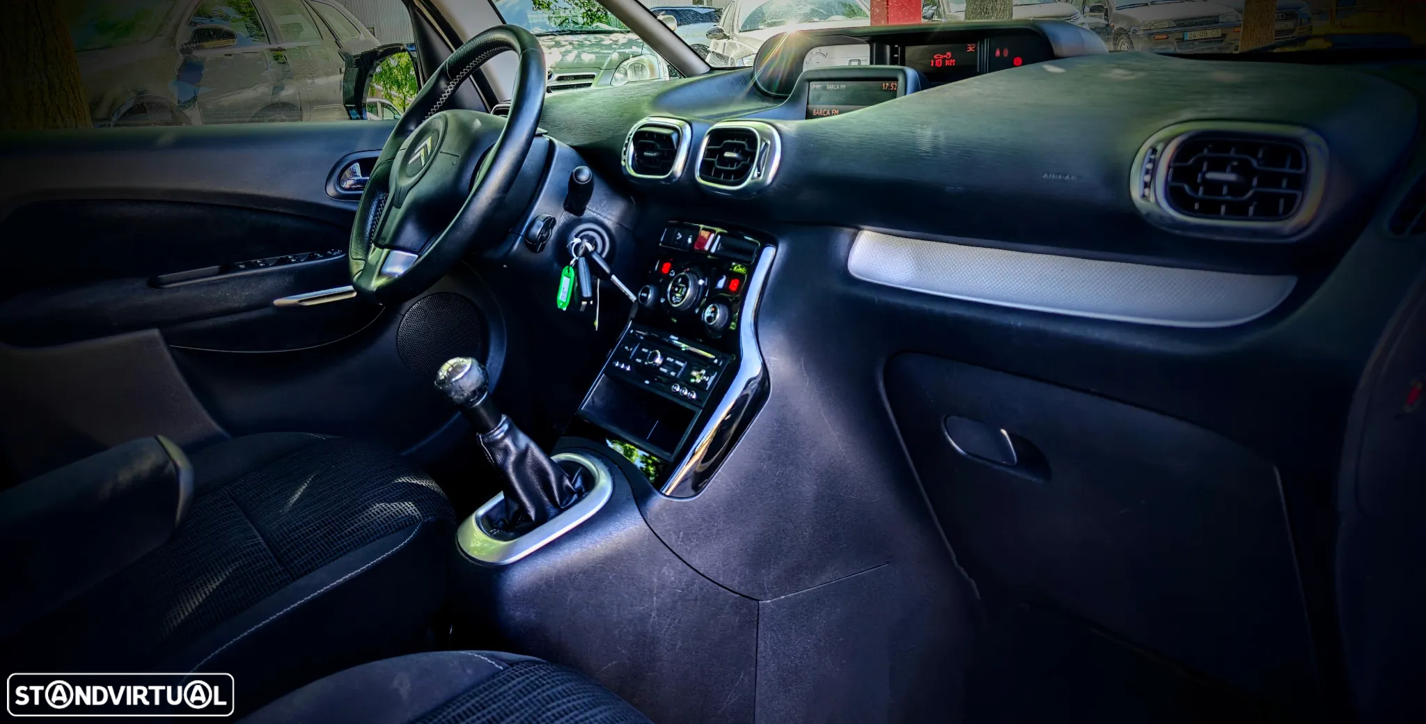 Citroën C3 Picasso HDi FAP Exclusive - 8
