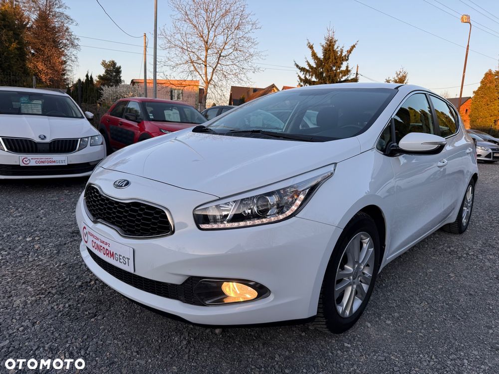 Kia Ceed 1.6 GDI Spirit - 1